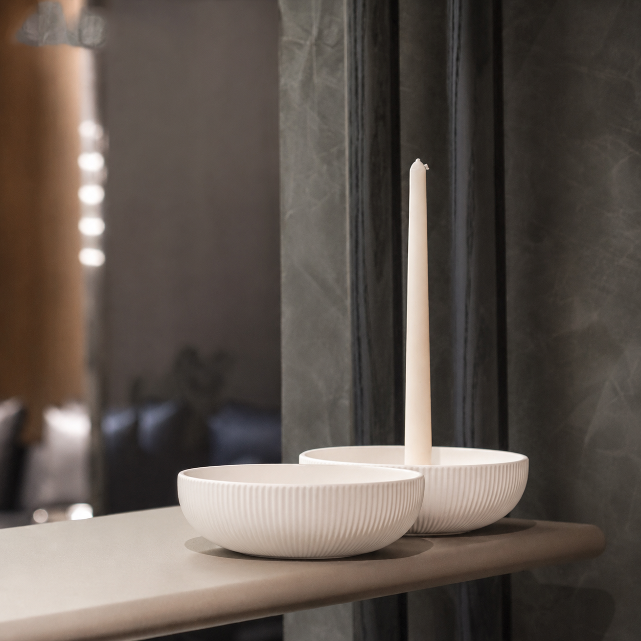 Coppa Scultorea Plissé — Elemento d’Arredo in Porcellana Matte