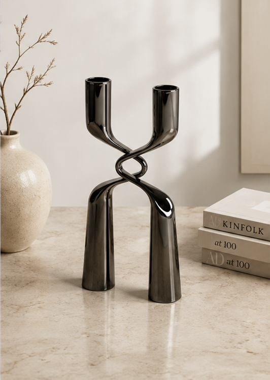 Nodo di Metallo — Candelabro Scultoreo in Ferro Galvanizzato