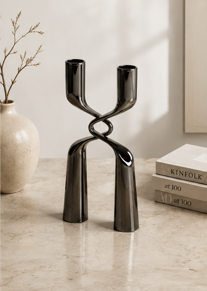Nodo di Metallo — Candelabro Scultoreo in Ferro Galvanizzato